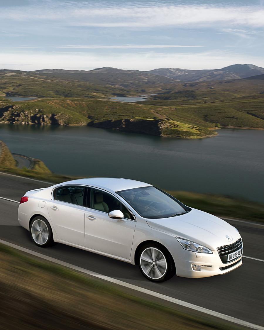  Peugeot 508 2010 года  (фото 42 из 47)